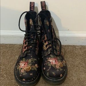 Vintage floral Dr. Martens